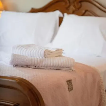 Valentina Βίλα *